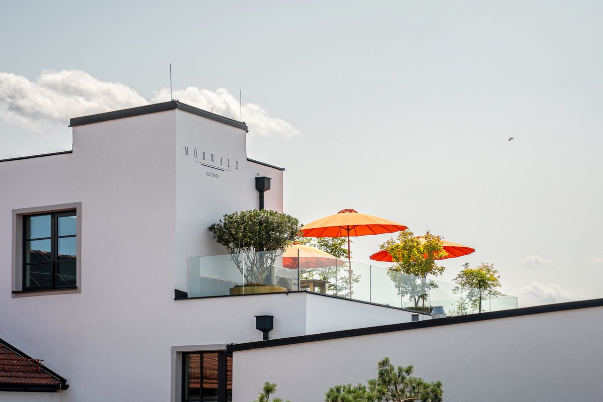 Gutshof Rooftop.jpg