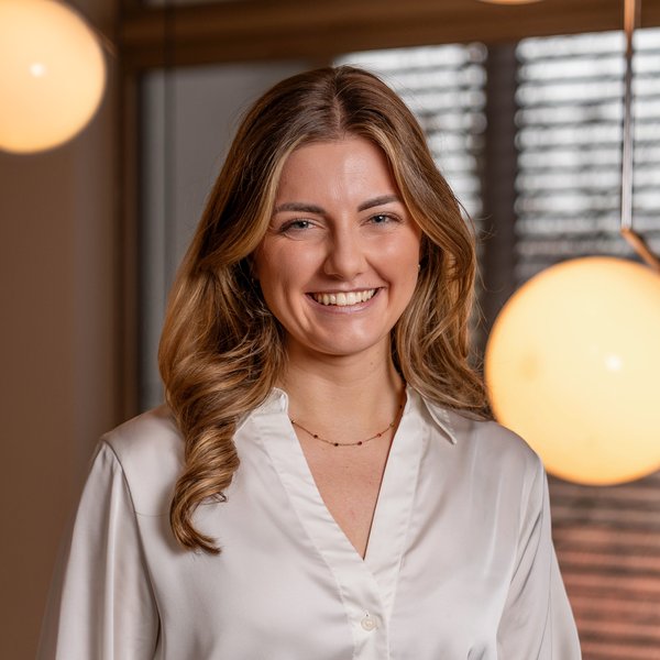 Laura Altenburger