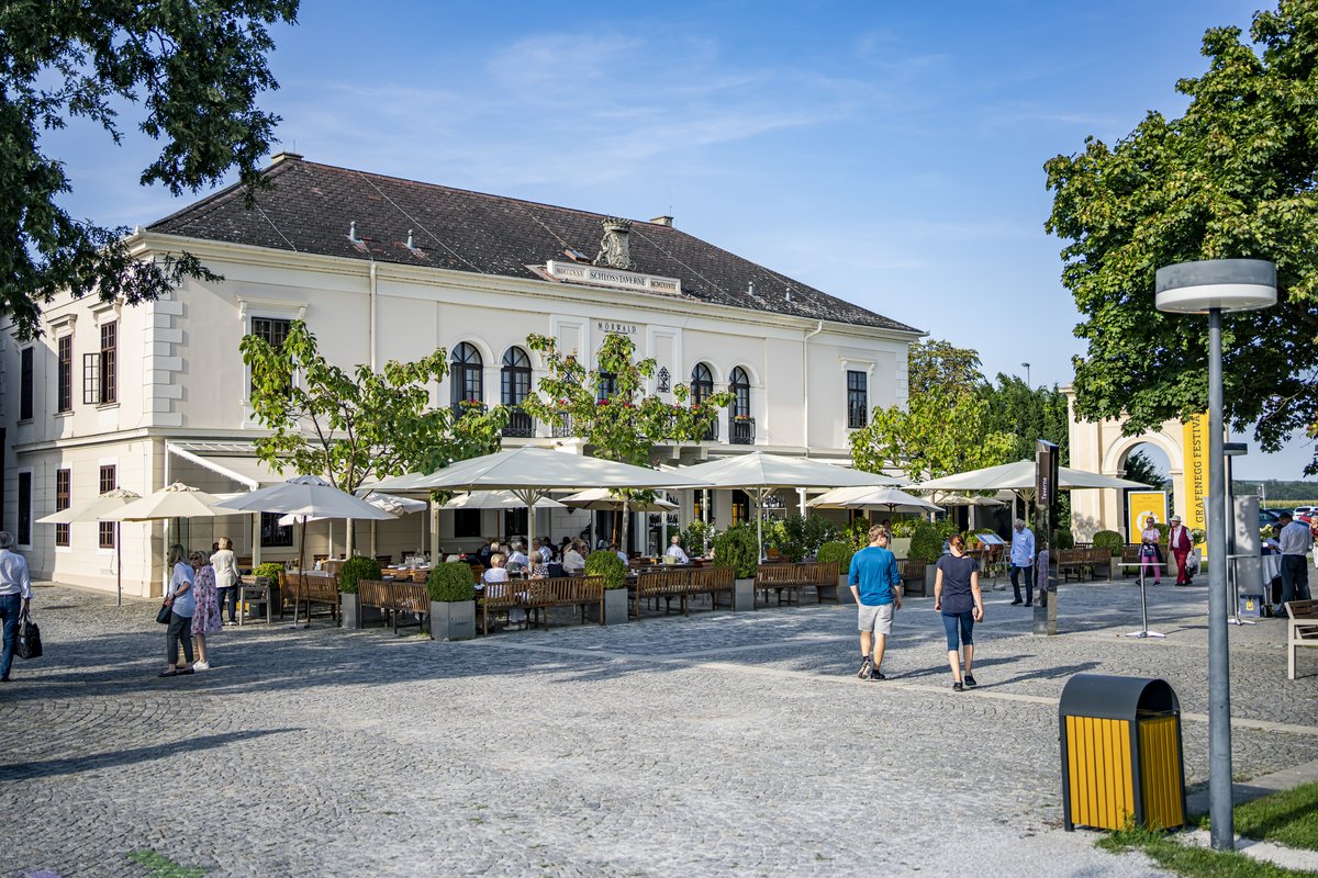 Grafenegg Restaurant quer.jpg